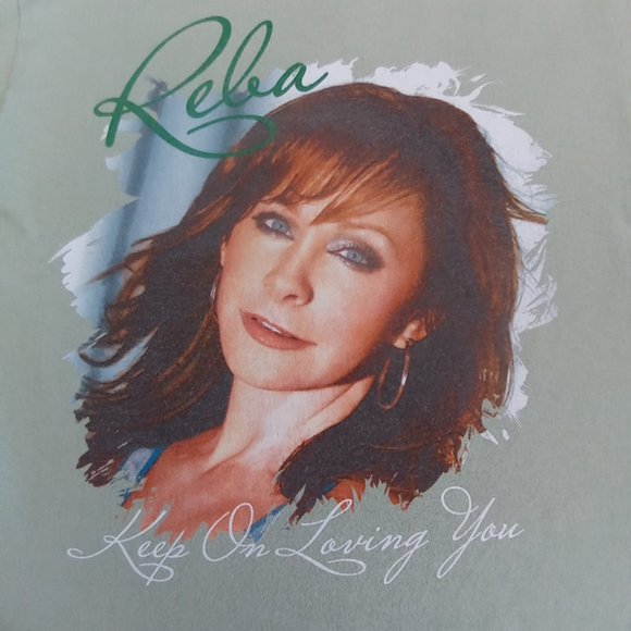 Reba McEntire Keep on loving you 2011 tour Tee - Picture 4 of 7